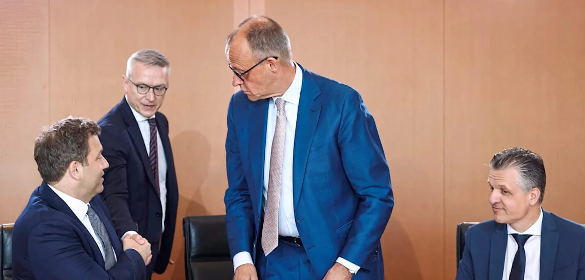 Berlin Pangkas Birokrasi 600 Juta Euro: Apa Untungnya Bagi Rakyat?