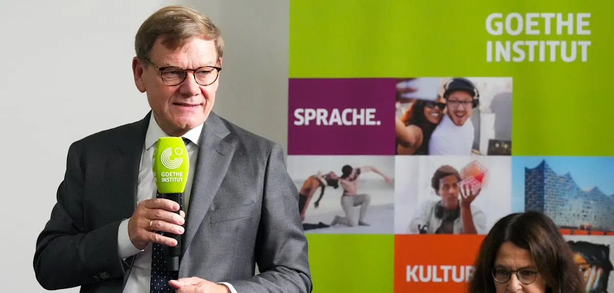 Germany Shakes Goethe-Institut: Cultural Budget Questioned, Heated Debate Ensues!
