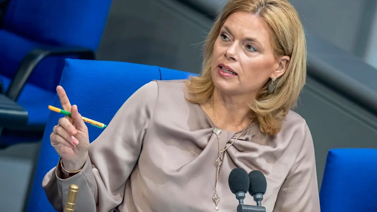 Klöckner Kecam Gaya Medsos Anggota Parlemen: Bundestag Bukan Agensi Influencer!