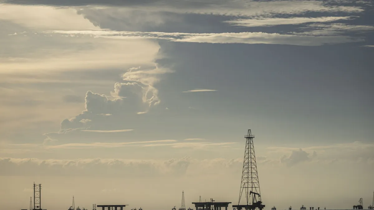Pentagon Becomes Shareholder in Venezuela Oil JV: WSJ Reveals Scandal