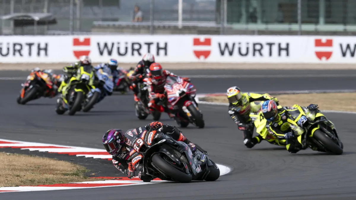 Dominasi Aprilia: Fernandez Raja Silverstone, Kuasai Podium MotoGP 2026