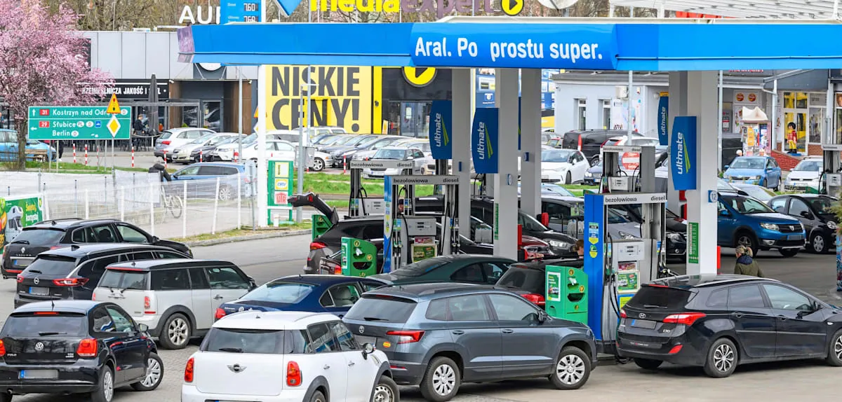 Poland Shakes Europe: Drastic Fuel Tax Cut, Prices Plummet Instantly!