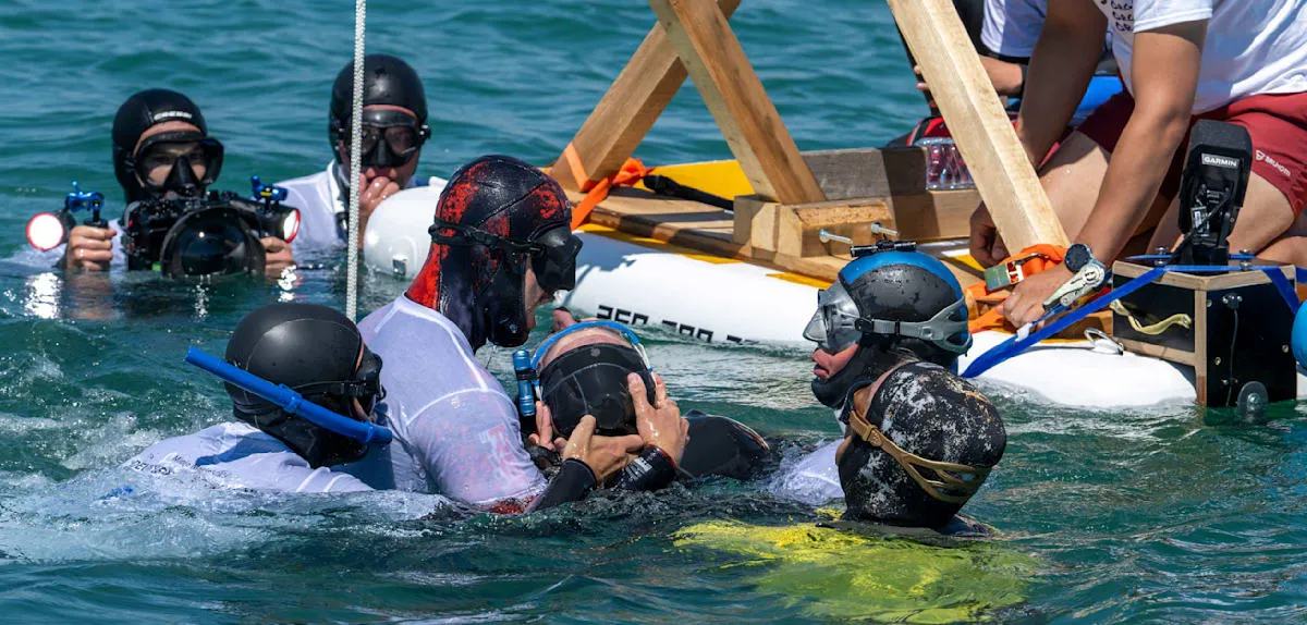German Freediver's Record Disqualified: Collapses Near Surface!
