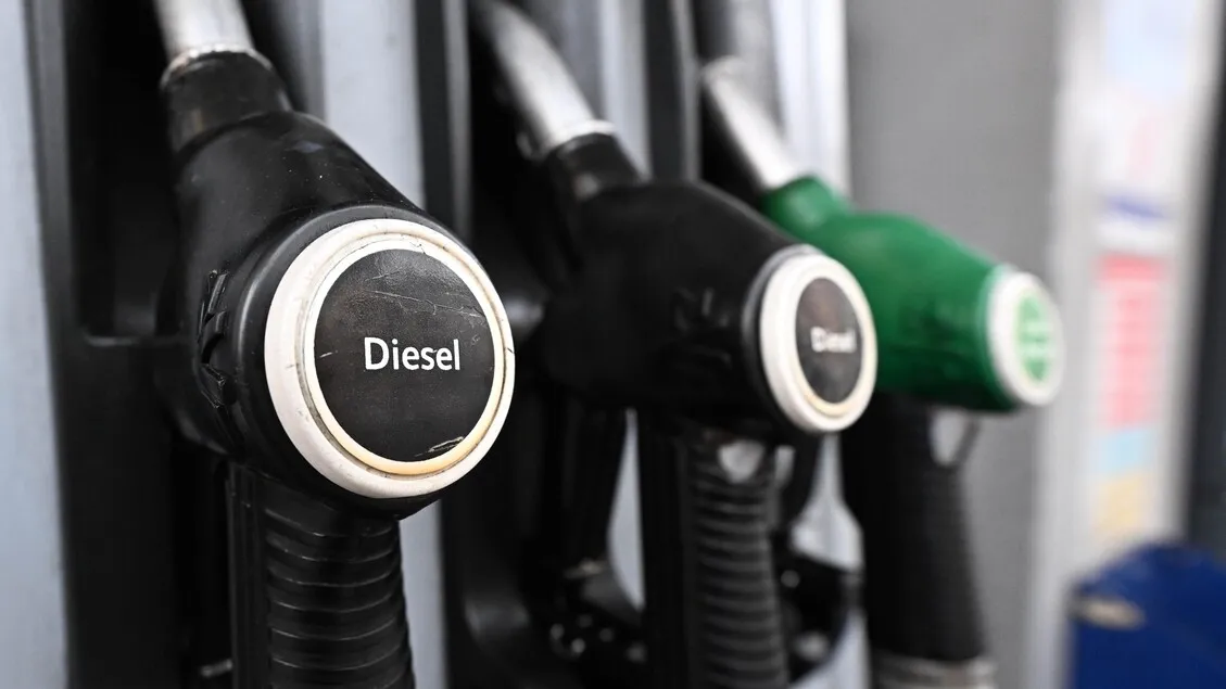 Cukai BBM Italia Diperpanjang: Subsidi Diesel Dipangkas Setengah