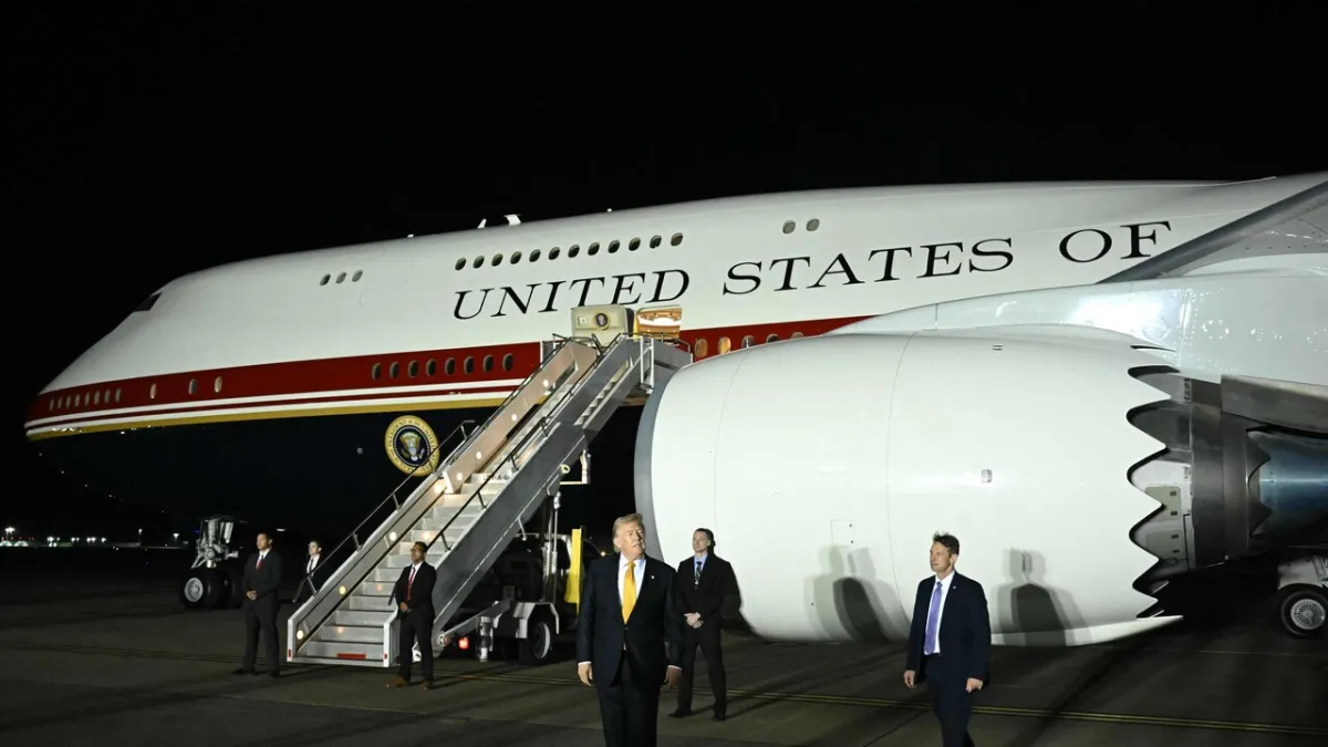 Balas Dendam Politik: Trump Targetkan NYT atas Bocoran Keamanan Air Force One