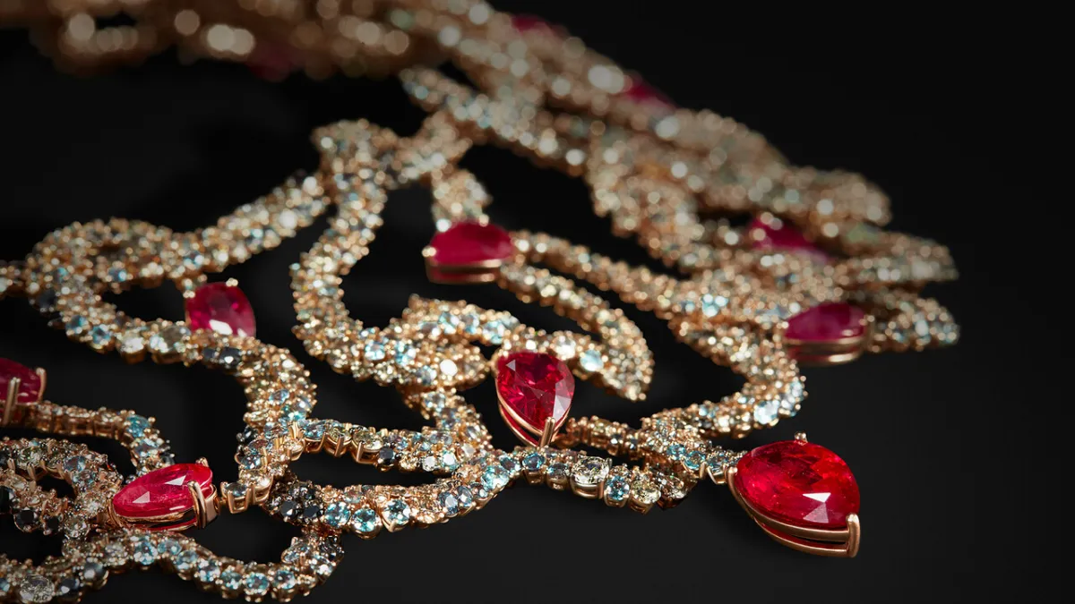 Global Gold Jewelry Demand Plummets 23%, Market Faces Tough 2026 Challenges