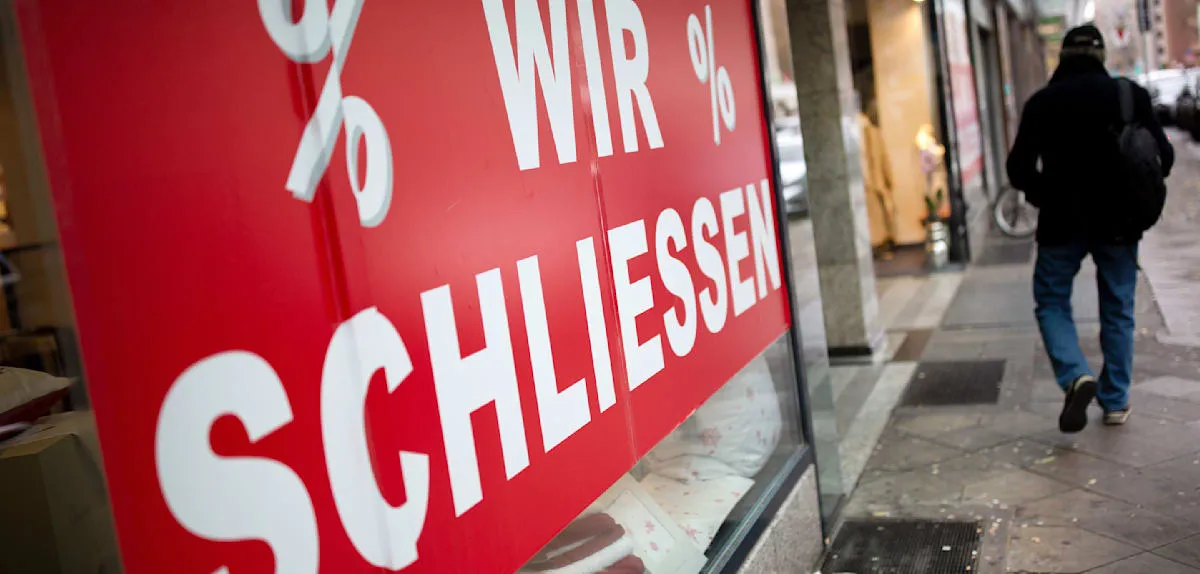 Global Economy Shaken: Corporate Bankruptcies Soar to 21-Year High
