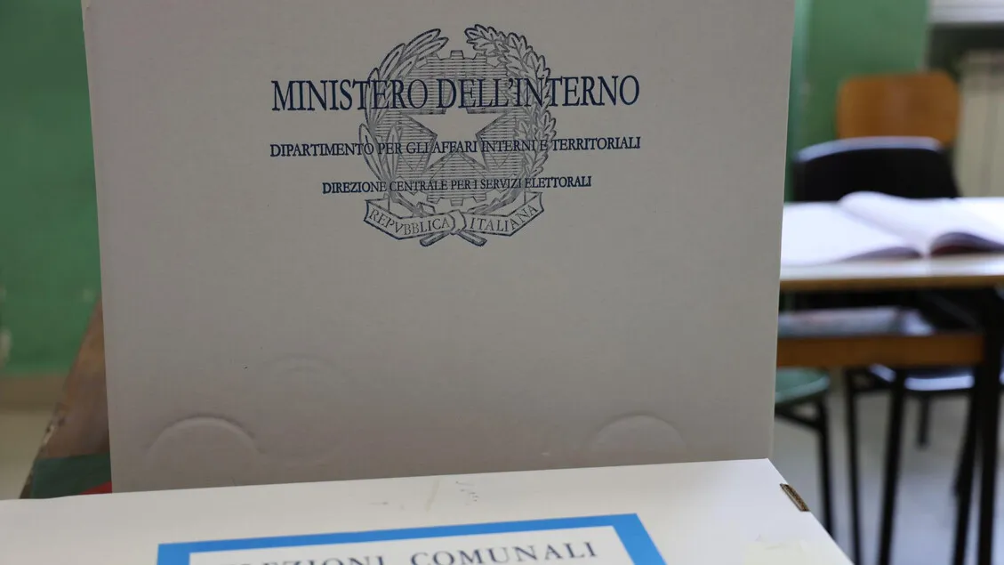 Italia Menentukan Arah: Jutaan Pemilih Bersiap di 12 Wilayah & Sardinia