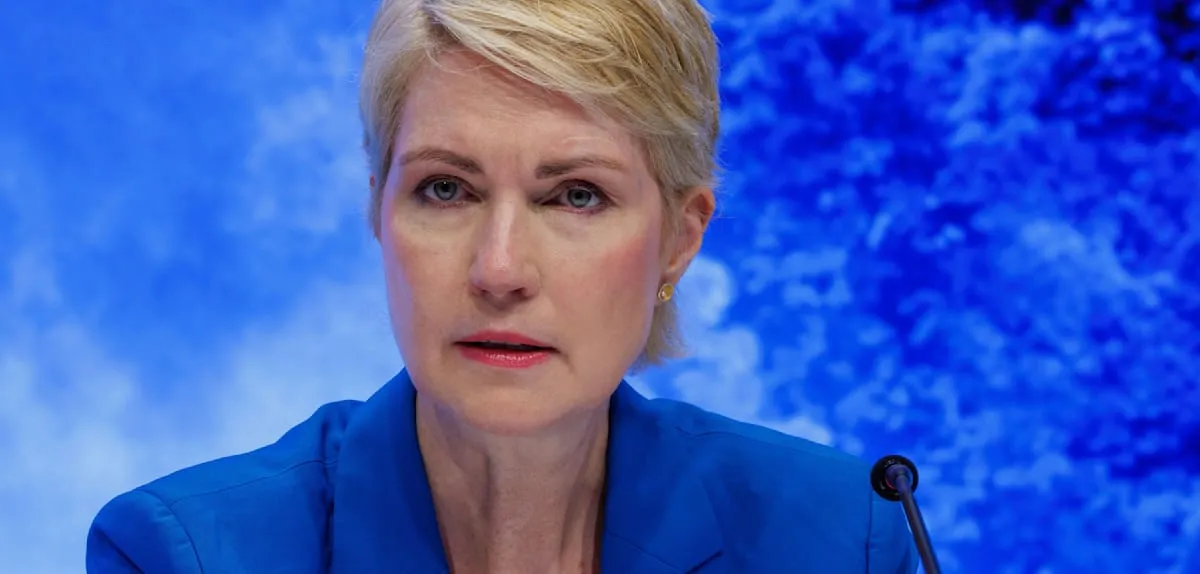 German Pension Storm: Schwesig Threatens Veto Over Rente mit 63 Abolition, East At Risk!