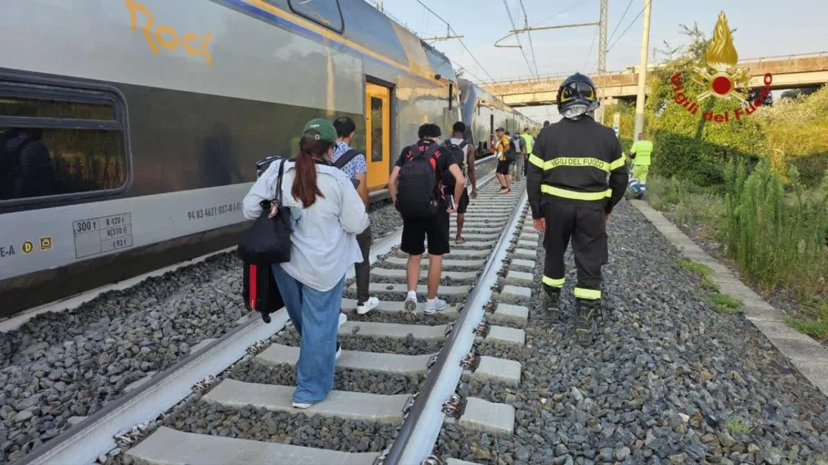 Rome Stunned: Train Derails After Hitting Cattle, Key Line Paralyzed