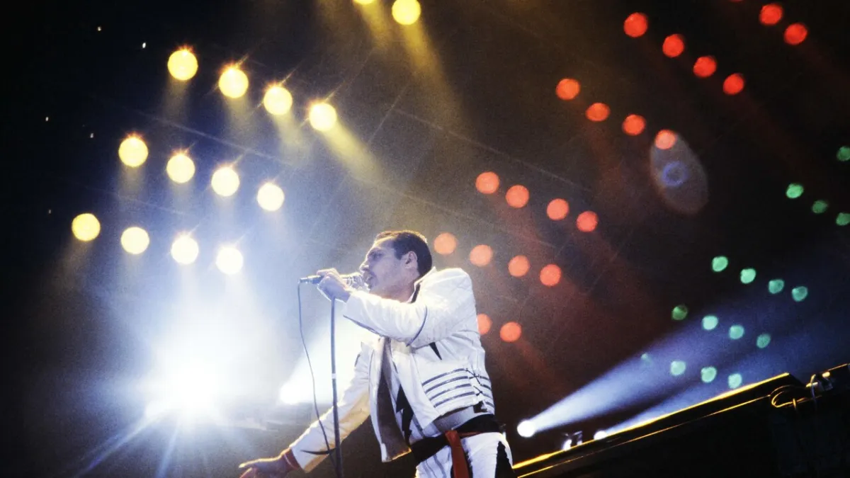 Freddie Mercury: 80 Tahun Kelahiran Ikon Queen, Hidup Dramatis Penuh Misteri