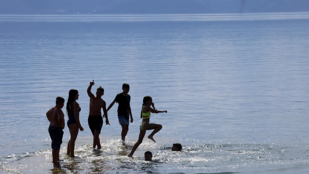 Family Holiday Boom: Italy's Tourism Sector Rakes in Billions of Euros!