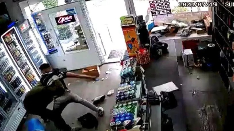 Heroic Moments in Bremen: Kiosk Owner Subdues Armed Robber