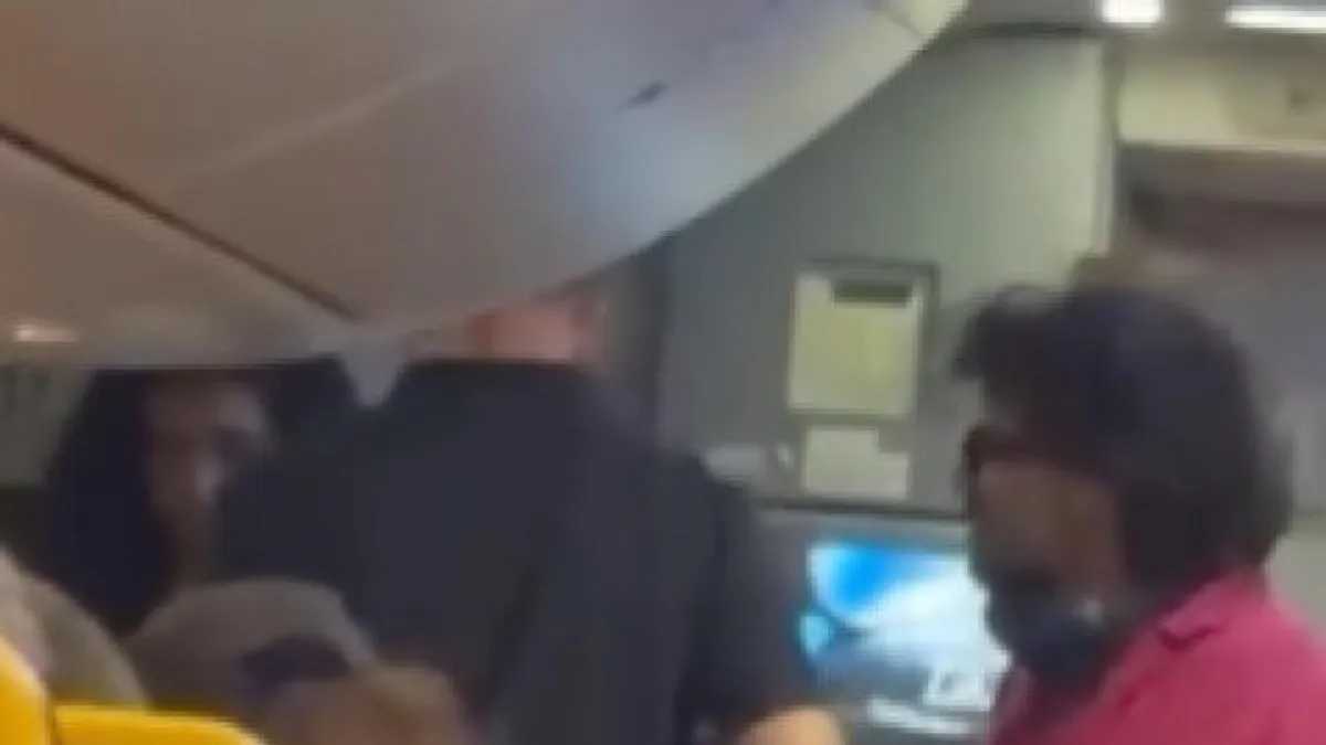 Brindisi Air Drama: Renga Expelled from Plane Before Takeoff