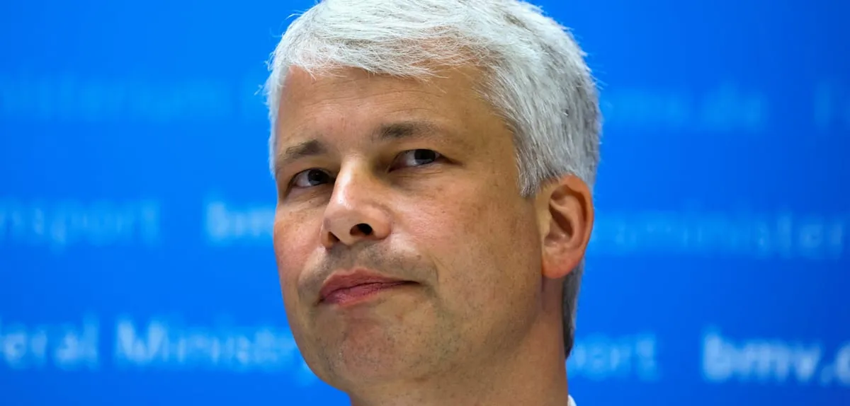 German Transport Minister Threatens to Slash Deutsche Bahn Executive Bonuses Over Poor Punctuality