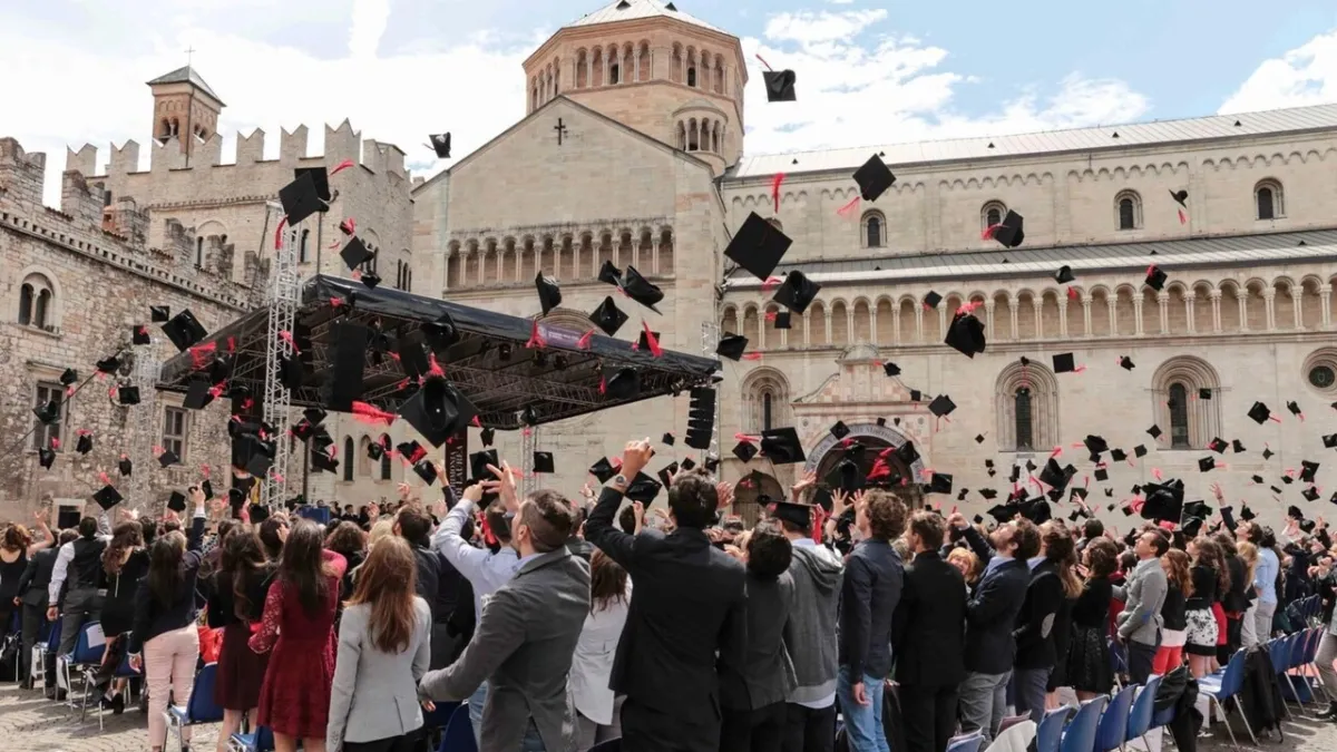 Istat: Southern Italy Hit by Brain Drain, 150,000 Graduates Depart!
