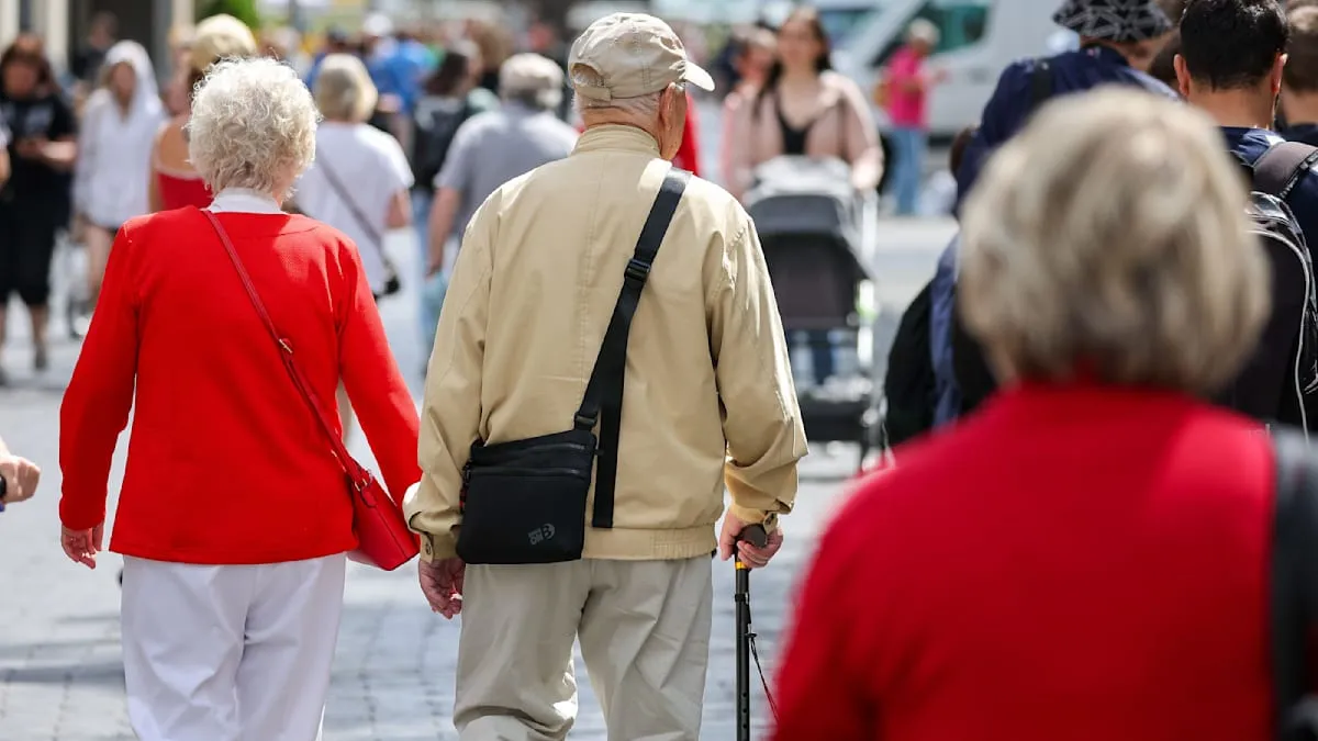 German Employers Outraged: Early Retirement at 63 Endangers National Competitiveness!