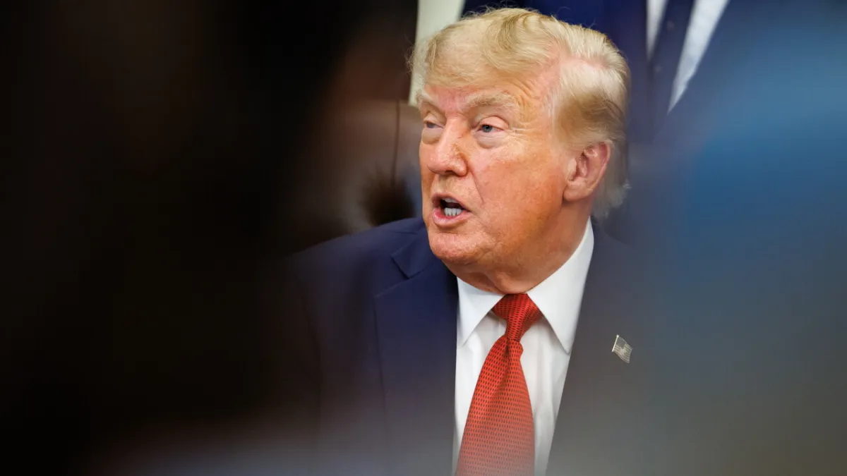 Trump Ultimatum Iran: Perang atau Damai, Setelah Pulang Mendadak