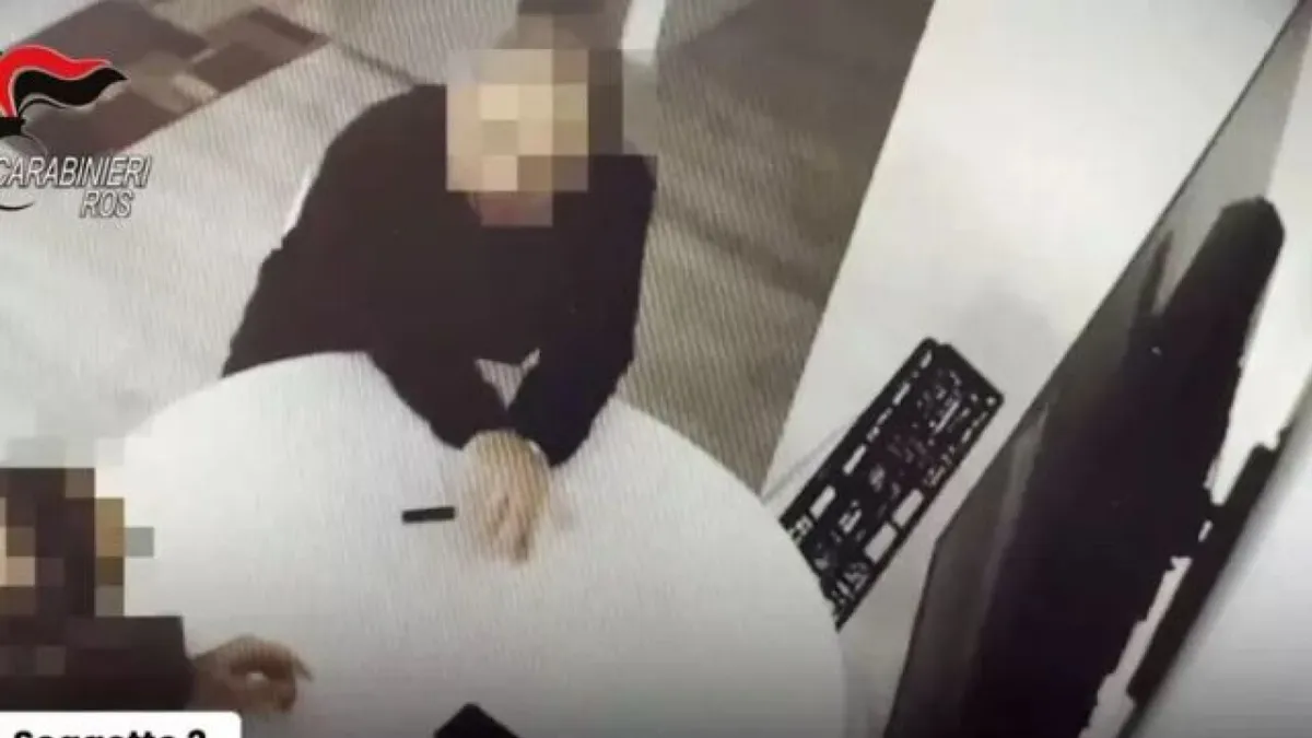 Mantan Agen 007 Italia: Informasi Tersebar Bukan Rahasia Negara!