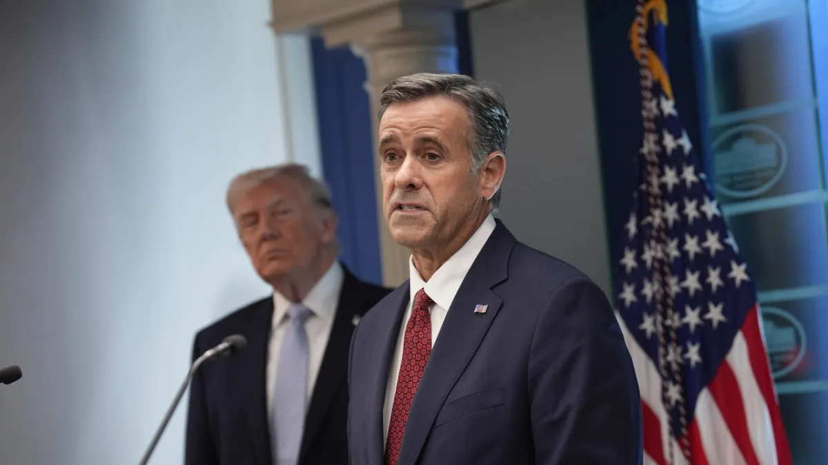 CIA Gagas KTT Rahasia: Trump, Putin, Zelensky Akan Berunding Damai?