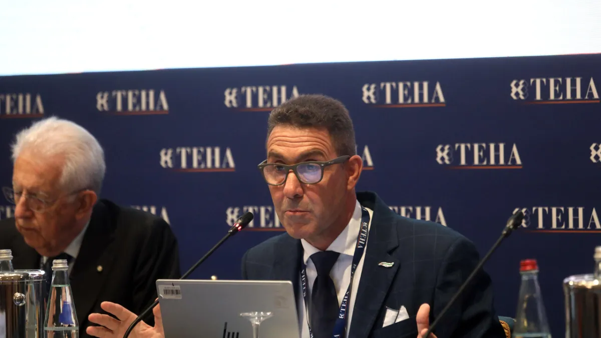 Vannacci Guncang Cernobbio: Tantang Konsensus UE, Monti Balas Retorika Fasis!