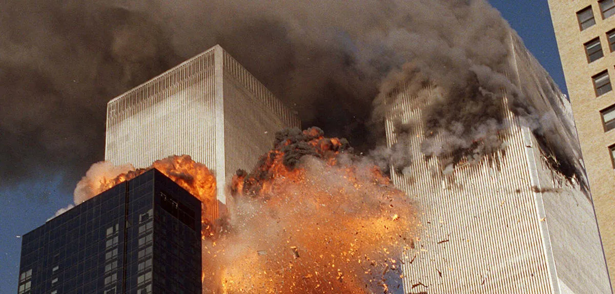 Tragedi 11 September: Mengapa Amerika Membutuhkan Militer di Momen Terkelamnya?
