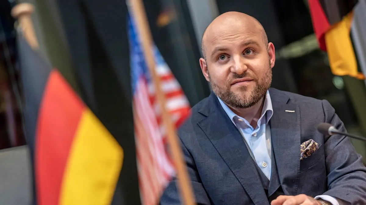 Politikus AfD Jerman: Keamanan Nasional Tidak Berada di Ukraina