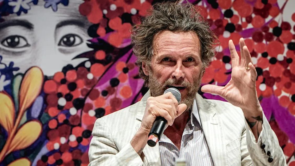 Jovanotti: Puisi Adalah Obat Jiwa, Mengubah Hari di Tahun 2026
