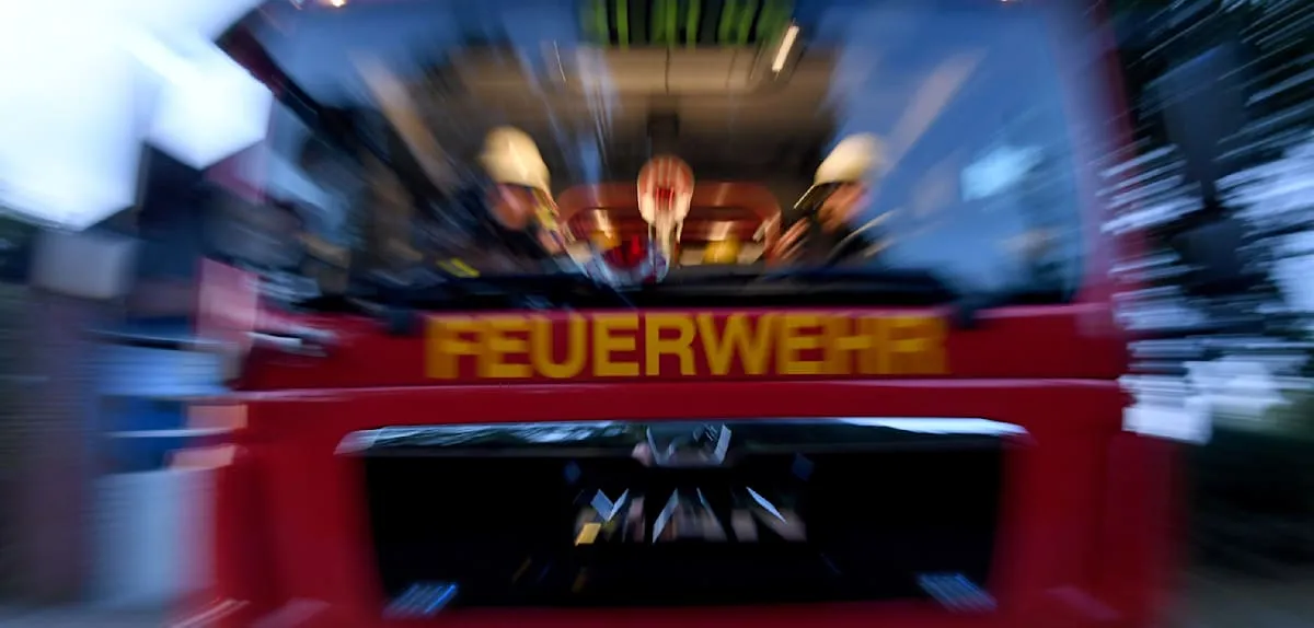 Glückstadt Devastated: F1 Tornado Strikes Germany, Dozens of Buildings Instantly Destroyed
