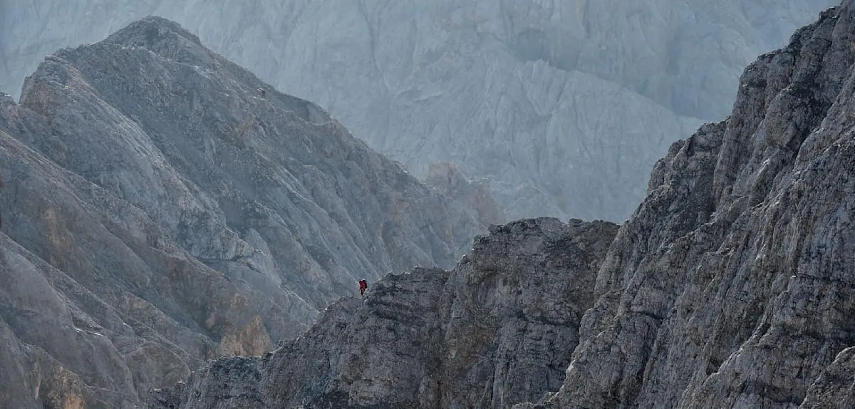 Maut Menjemput di Ketinggian Zugspitze: Pendaki 68 Tahun Tewas Terjatuh