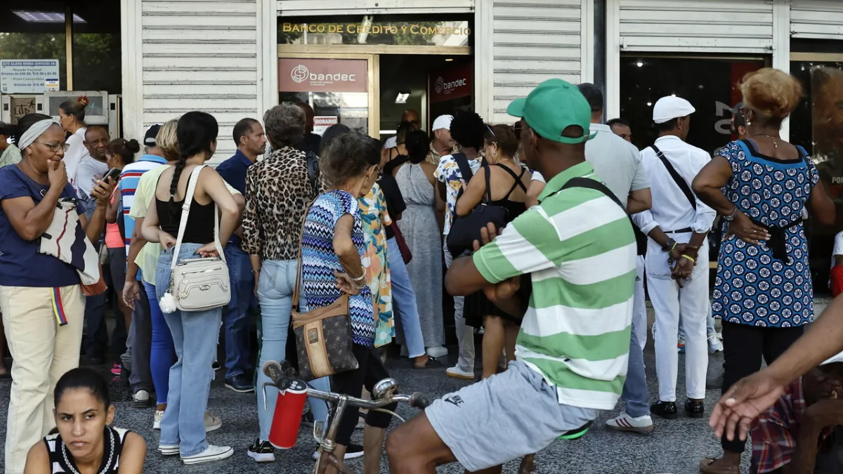 Cuba Plunges into Darkness: Seventh National Blackout of 2026, Guantanamo Remains Unpowered