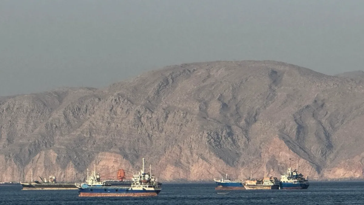 Hormuz Turmoil: Trump Threatens Iran, Tehran Labels US President 'Unreliable'