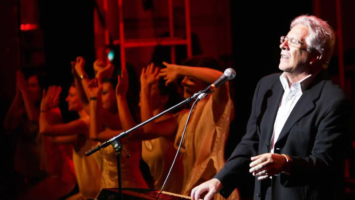 Dunia Berduka: Peppino di Capri, Maestro "Champagne", Tutup Usia 87
