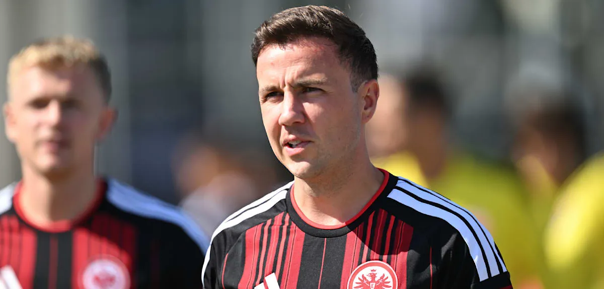 Götze Declares: 'I Am Still a Footballer!' Extends Frankfurt Contract