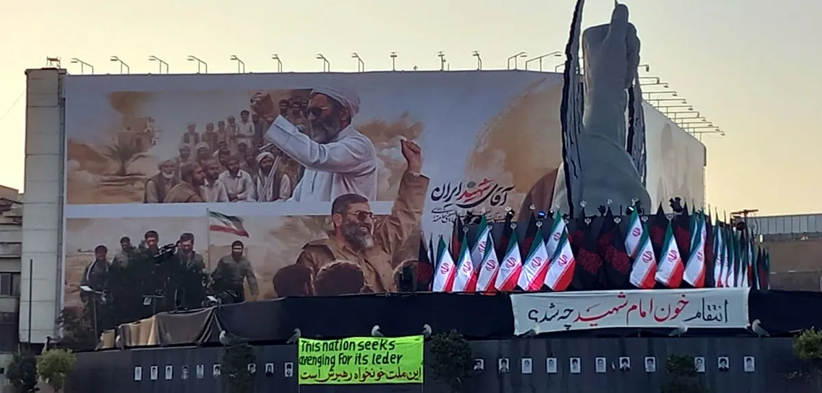 Pemakaman Khamenei, Isyarat Balas Dendam Nuklir Iran ke Barat