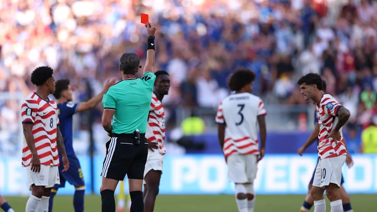 Kartu Merah Balogun Gegerkan Piala Dunia 2026: VAR Belajar dari Messi?