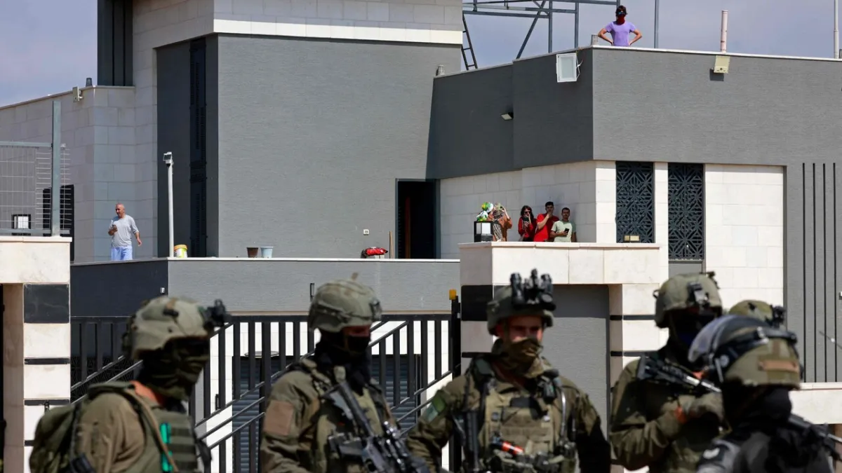 Qusra Erupts: Palestinian Homes Besieged, Five Italians Evacuated