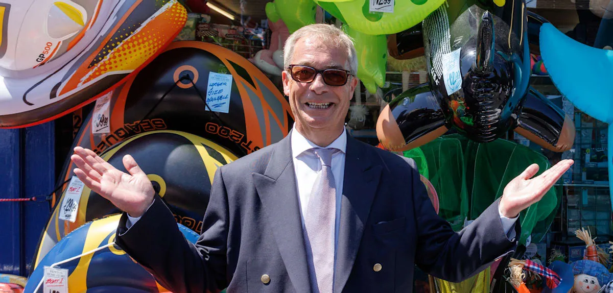 Skandal Politik Inggris 2026: Farage Terjebak Lawan 'Prajurit Antargalaksi'