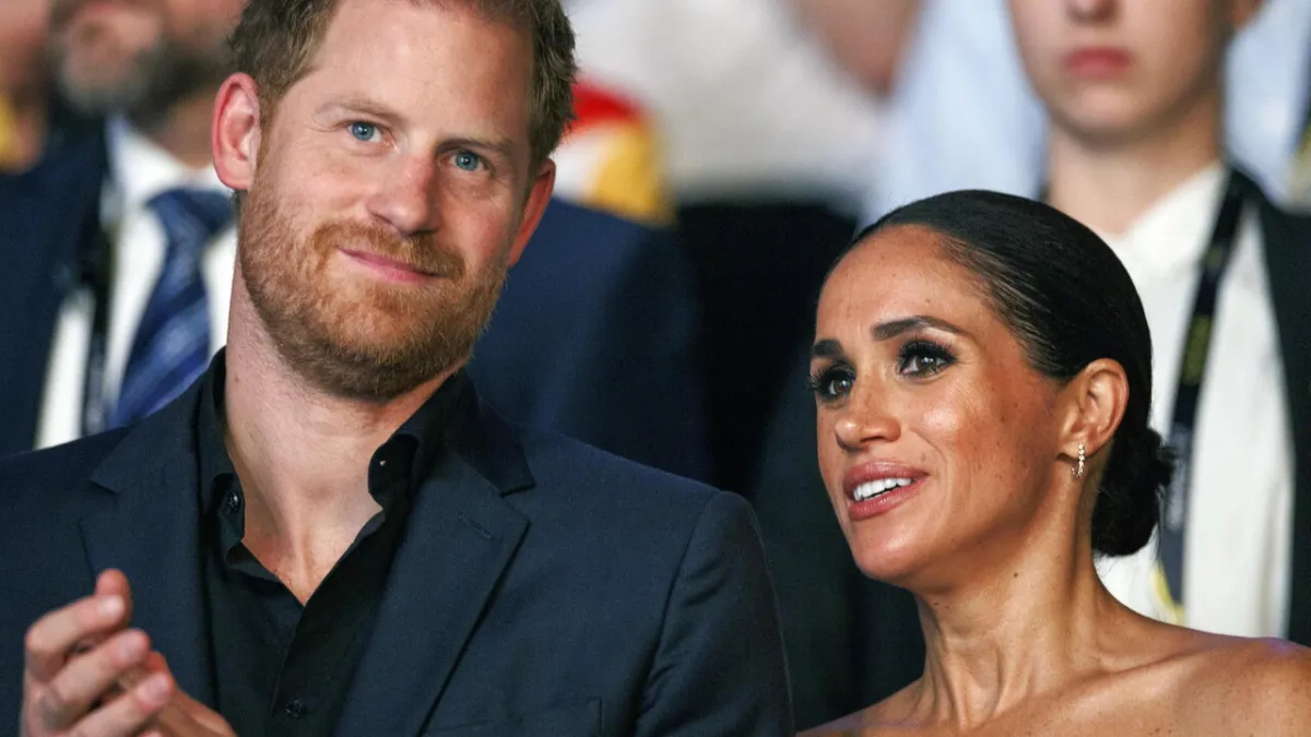 Istana Bekukan Status Harry-Meghan: Tetap Warga Biasa Meski Kembali ke London
