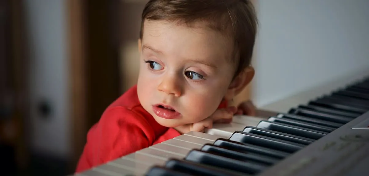 Ilmuwan Ungkap: Musik Awal Bentuk Kecerdasan Bayi Optimal
