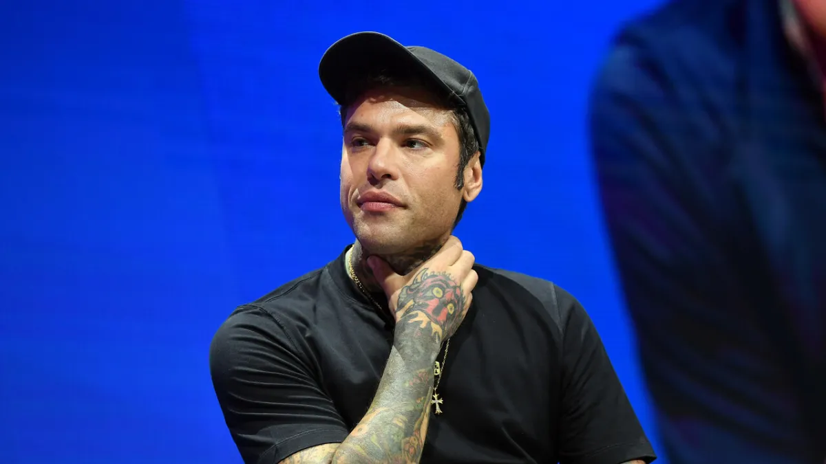 Drama Kesehatan Fedez Berlanjut: Kembali Dirawat Intensif di Milano!