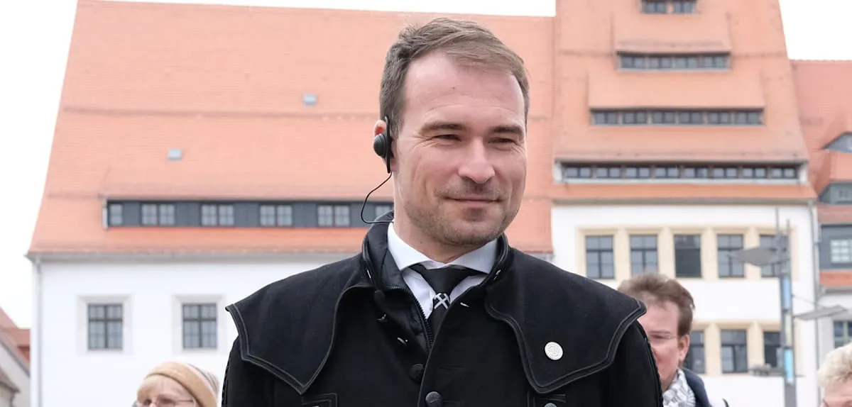 Freiberg Mayor Allegedly Ran Riot, Damaging Hotel and Injuring Police in Leipzig