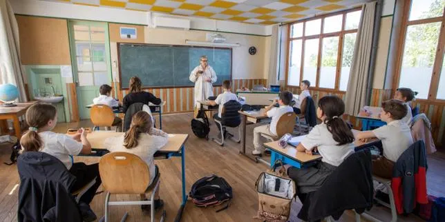 Jaringan Sekolah Kontroversial di Prancis Terancam Dibekukan Negara