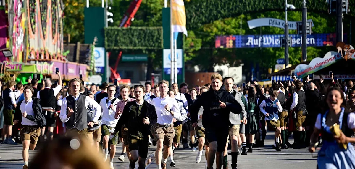 Euforia Oktoberfest 2026: Ribuan Pengunjung Serbu Arena Demi Kursi Terbaik