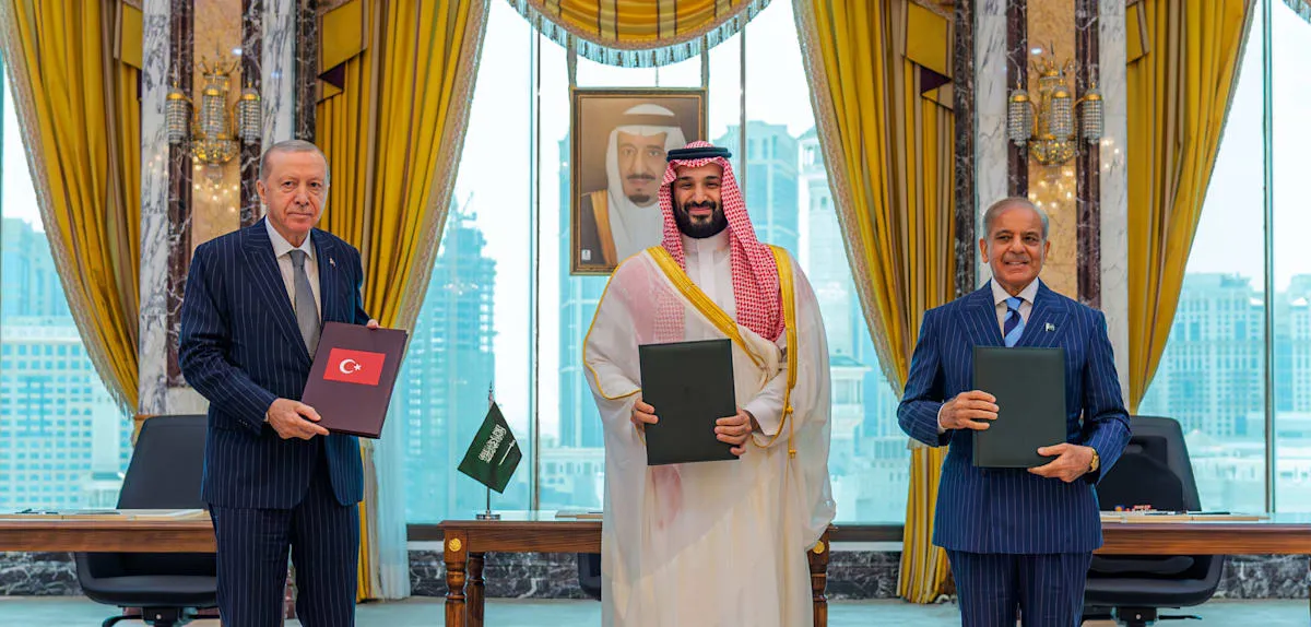 Pakta Mekah: Aliansi Pertahanan Tiga Negara Guncang Geopolitik Global 2026