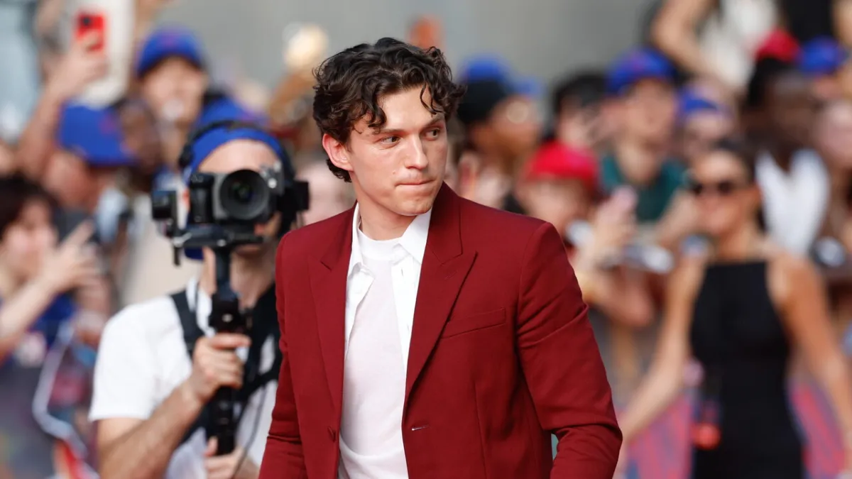 Tom Holland: Spider-Man 2026 Angkat Isu Krusial Kecanduan Medsos Remaja