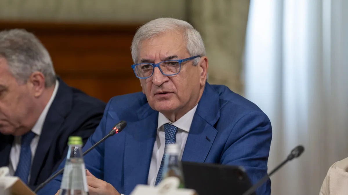 Foti: Anggaran Perumahan Italia Ditentukan Data Defisit Istat 2,9%