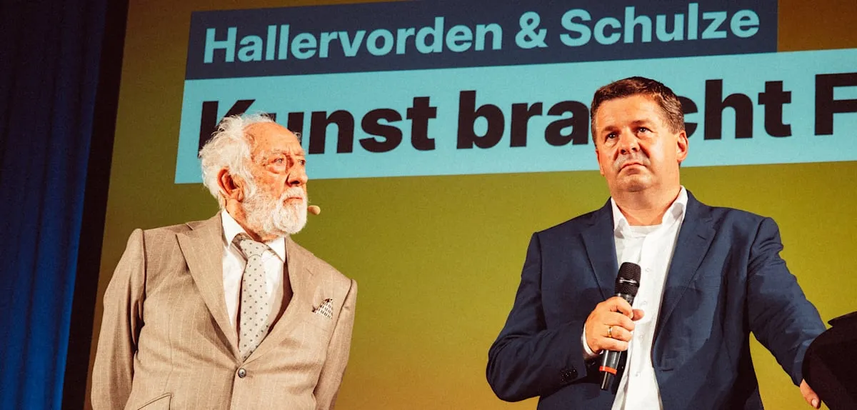 Actor Dieter Hallervorden Rocks CDU Campaign: Is Candidate Schulze Overshadowed?