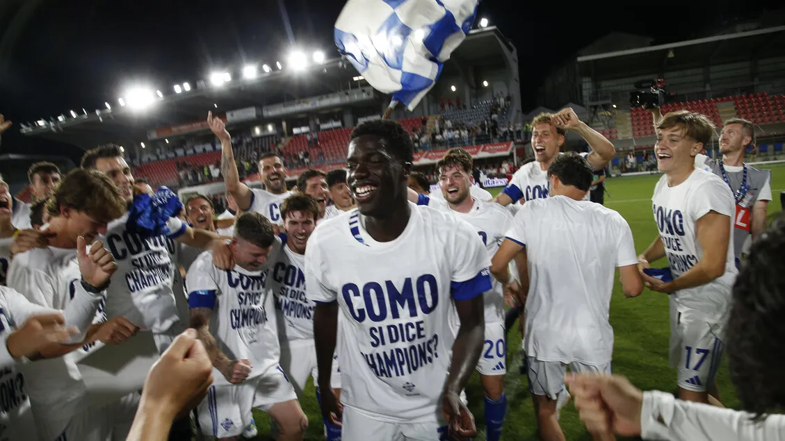 Serie A Gempar: Como dan Roma Rebut Liga Champions, Raksasa Italia Tumbang!