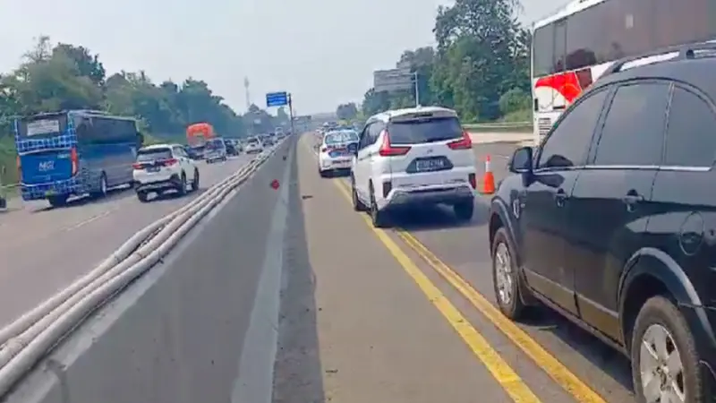 Volume Kendaraan Melonjak, Contraflow Diberlakukan di Tol Japek Km 47-65